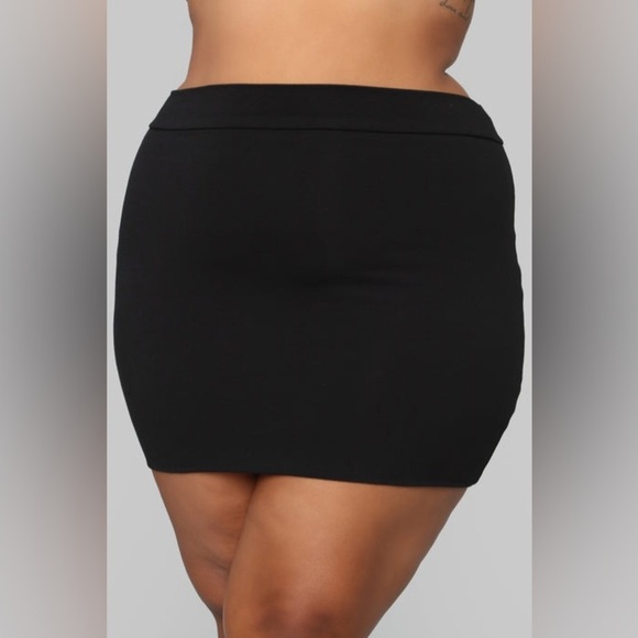 NWT Fashion Nova Melanie Mini Skirt - Black Size 2X - Picture 3 of 11